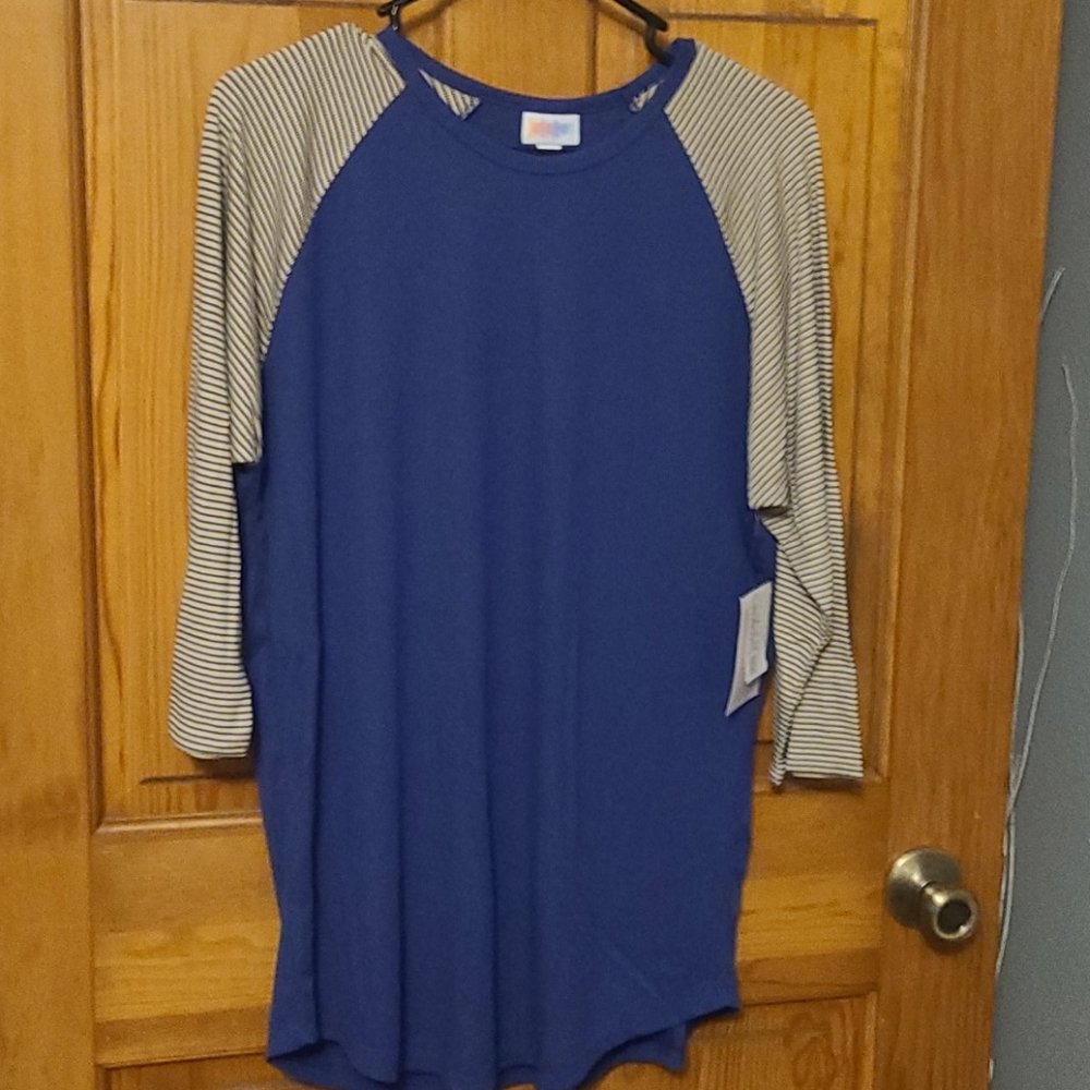 NWT Lularoe Randy Tee XL